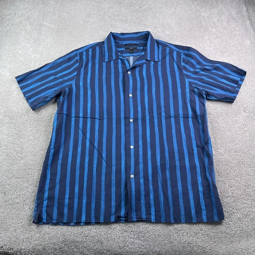 Banana Republic Shirt Mens XL Blue‎ Stripes Short Sleeve Camp Loop Collar